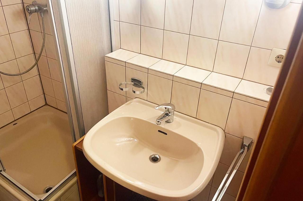 One Room Apartment In 贝尔吉施-格拉德巴赫 外观 照片
